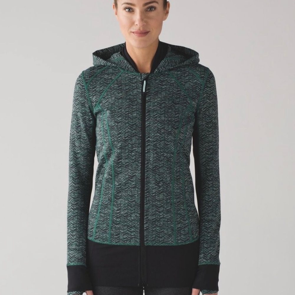 Lululemon daily practice zip up jacket with pockets. Size 10